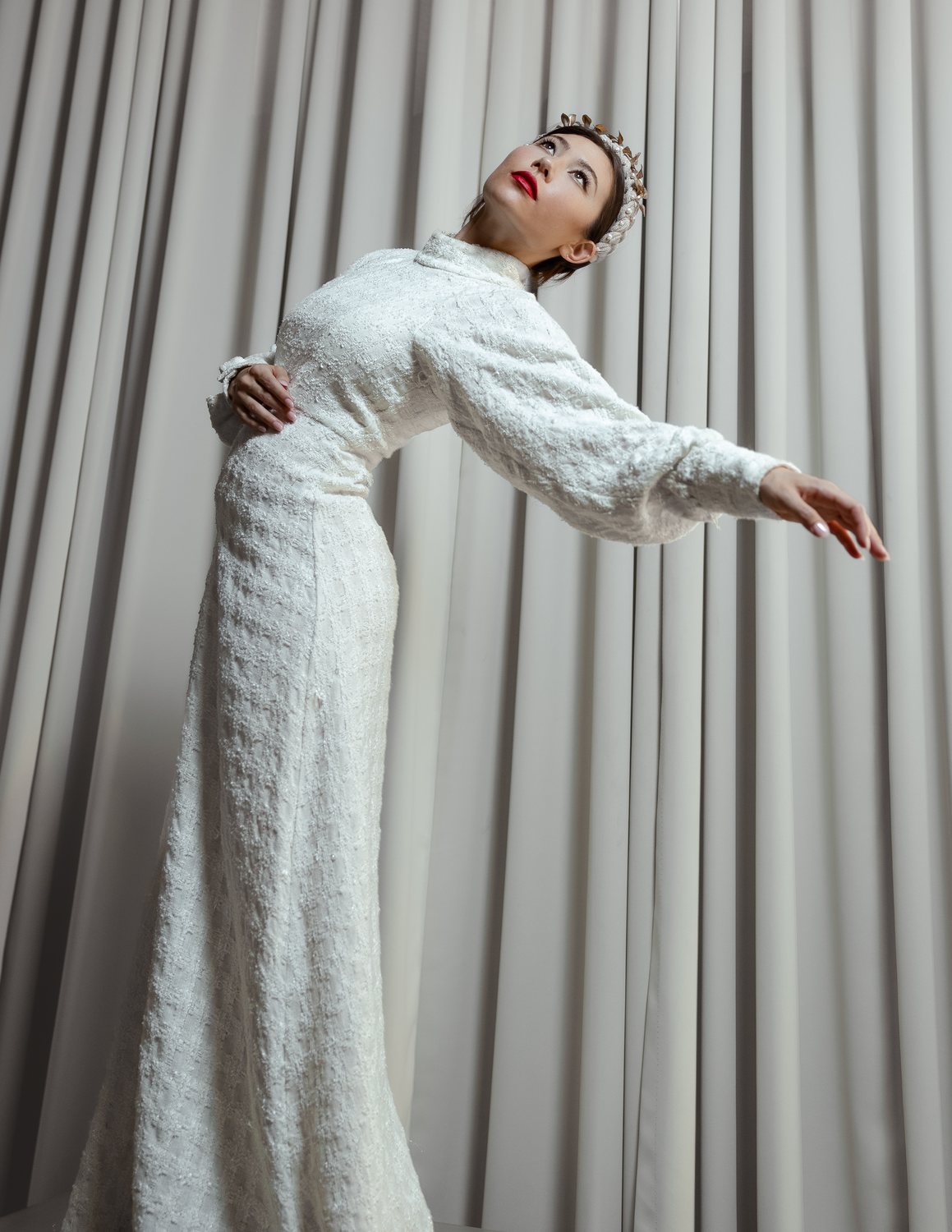 Editorial white